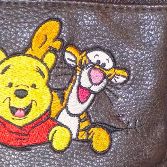 Vintage Walt Disney World Winnie The Pooh Piglet Tigger Faux Leather Fanny Pack - Picture 3 of 12